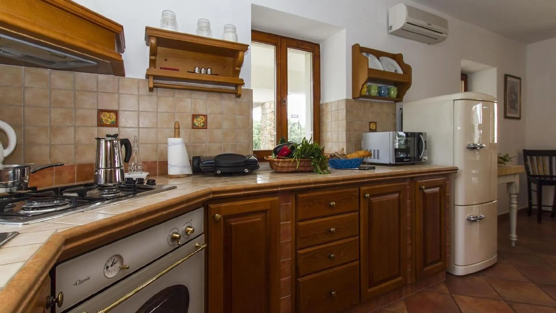 Ferienhaus Mit Privatpool Fuer 8 Personen Ca 220 Qm In Skitaca, Istrien Bucht Von Rasa Skitaca